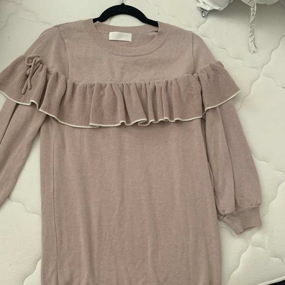 Long sleeves dress with cute ribbons on - Picture 4 of 4